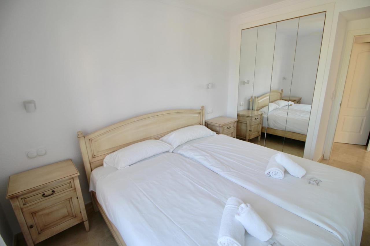Atico Con Piscina Privada En Primera Linea Apartment Denia Exterior photo